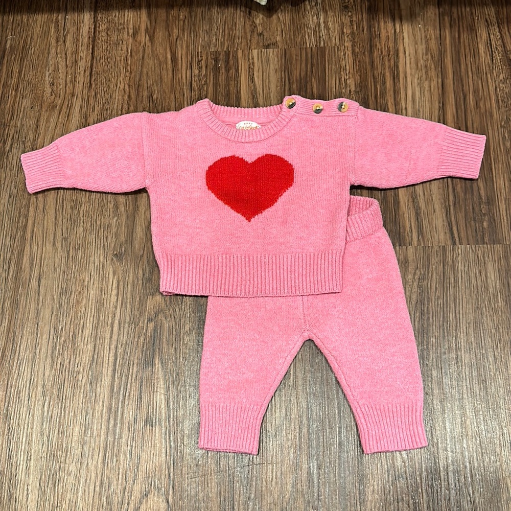 Cute Sweater set!